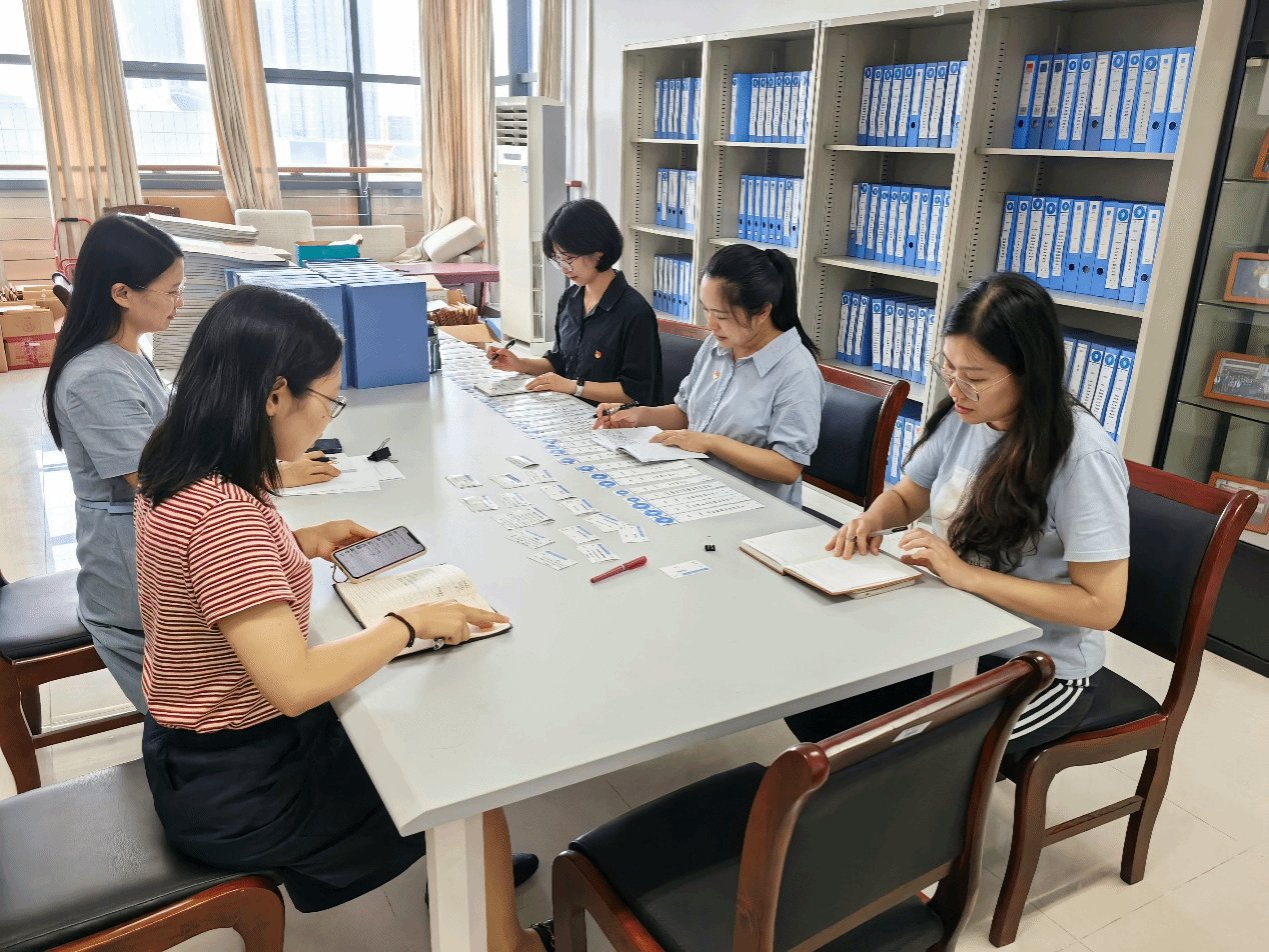 智控ou体育官网优惠活动党总支部5个