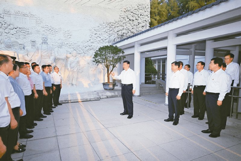 但说到底还是为人民服务这句话